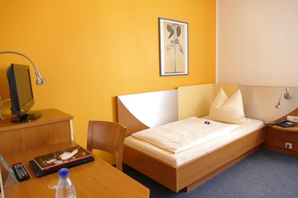 Hasi'S Hotel Grafing Kültér fotó