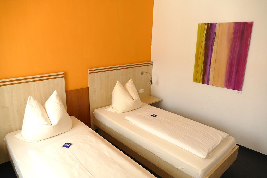 Hasi'S Hotel Grafing Kültér fotó